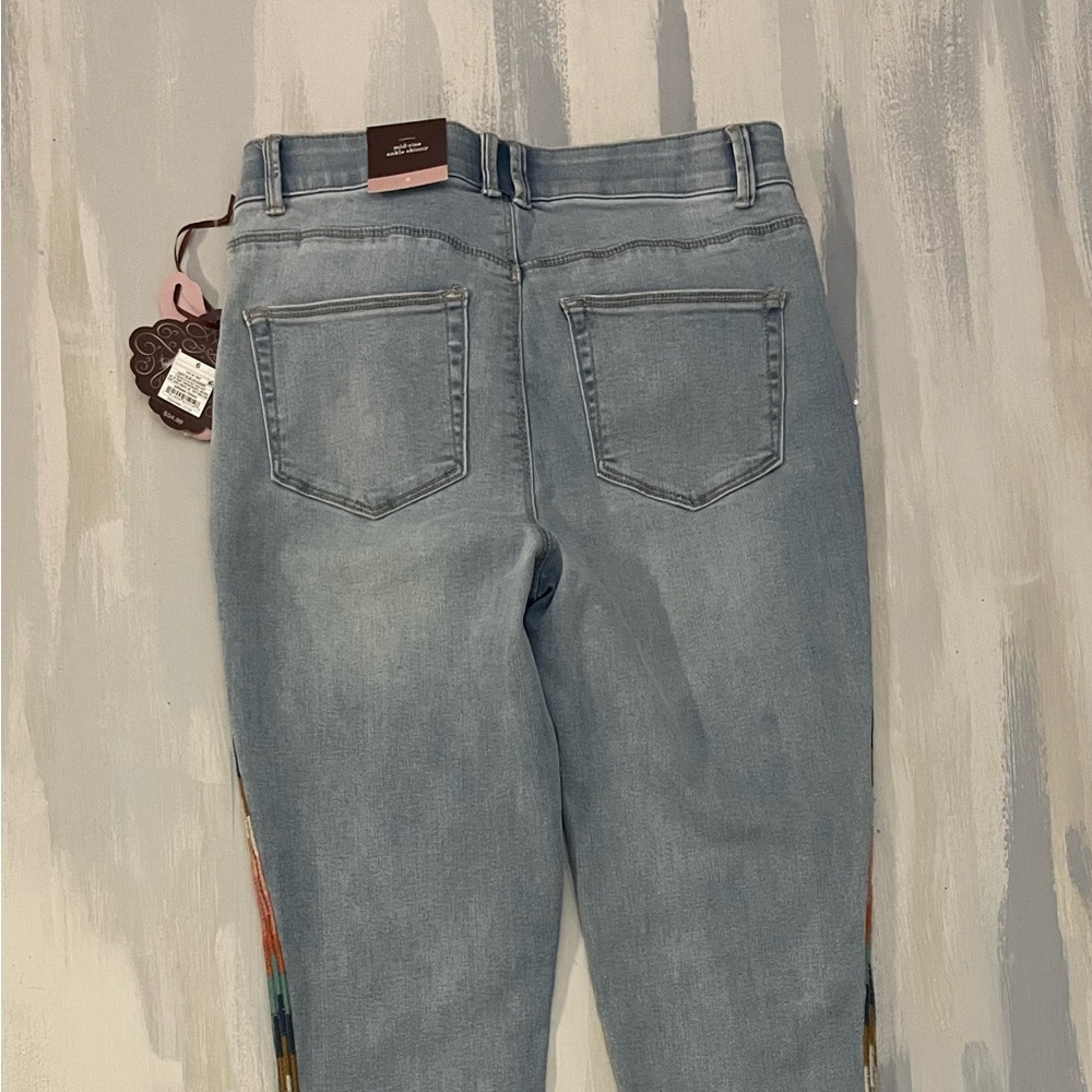 Knox Rose Jeans. Size 6 / no gap waist/ stretchy material/ flexible Fit đź‘– - Picture 4 of 16